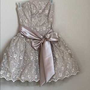 Mini champagne dress